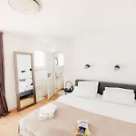Διαμέρισμα Bahnhofsnahe 9 200qm Ps5 Fuer Familien & Firmen *
